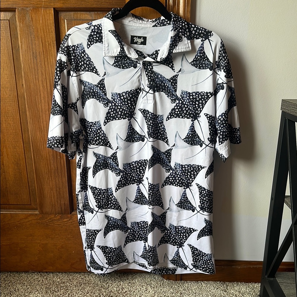 Waggle Golf Polo size large